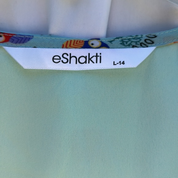 Cute summer dress with owls, very flirty and fun. Size 14 - Picture 4 of 5